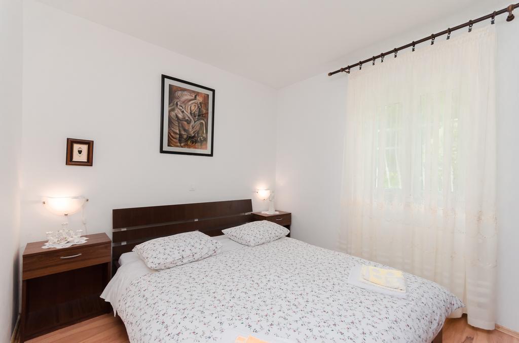 Apartment Zorka Medveja Ngoại thất bức ảnh