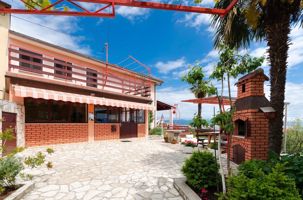 Apartment Zorka Medveja Ngoại thất bức ảnh