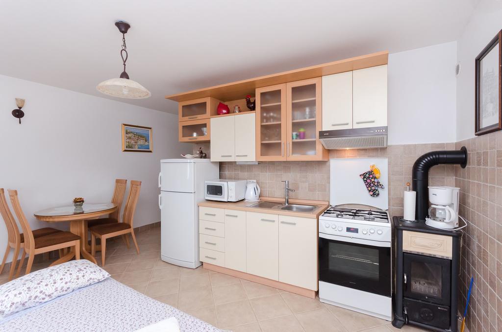 Apartment Zorka Medveja Ngoại thất bức ảnh